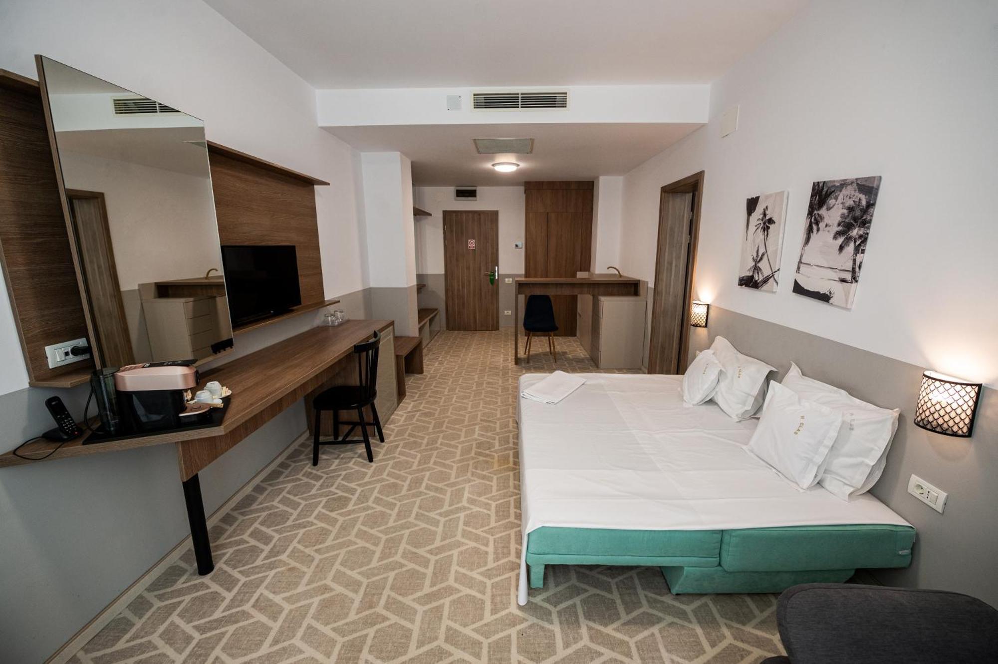 Hotel Clas Mamaia Nord Năvodari Exterior foto